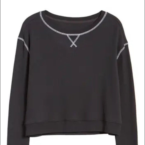 Splendid - Matching pullover, joggers & scrunchie - Picture 4 of 12